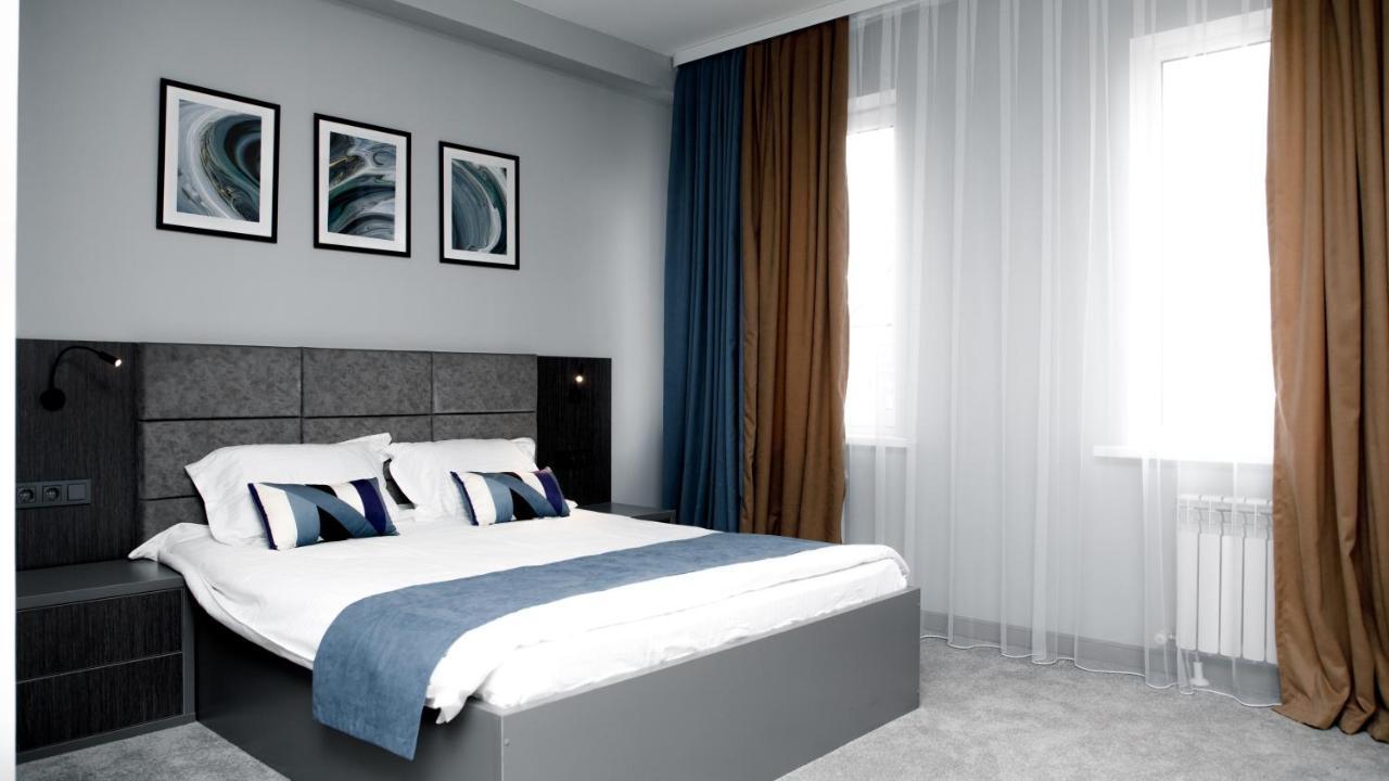Zodiac Hotell Atyraū Exteriör bild