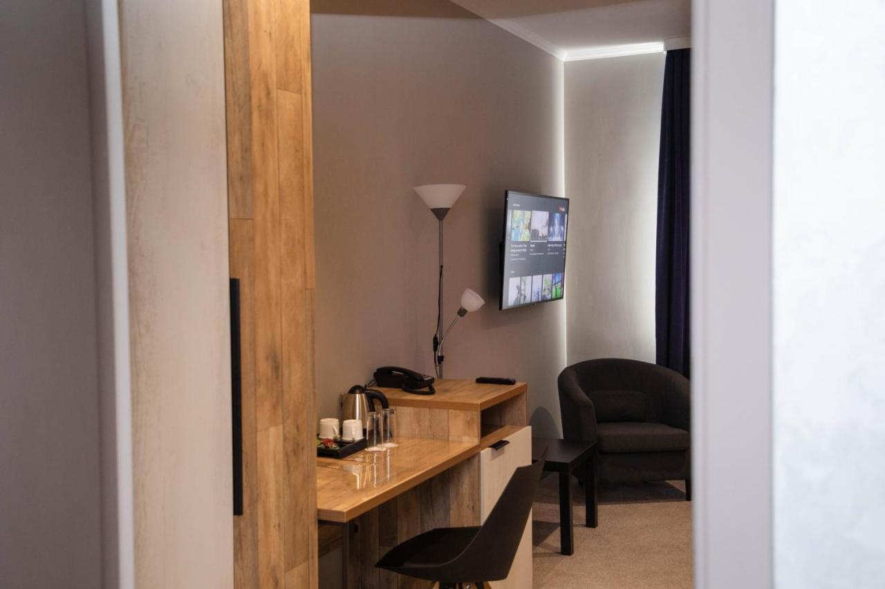 Zodiac Hotell Atyraū Exteriör bild