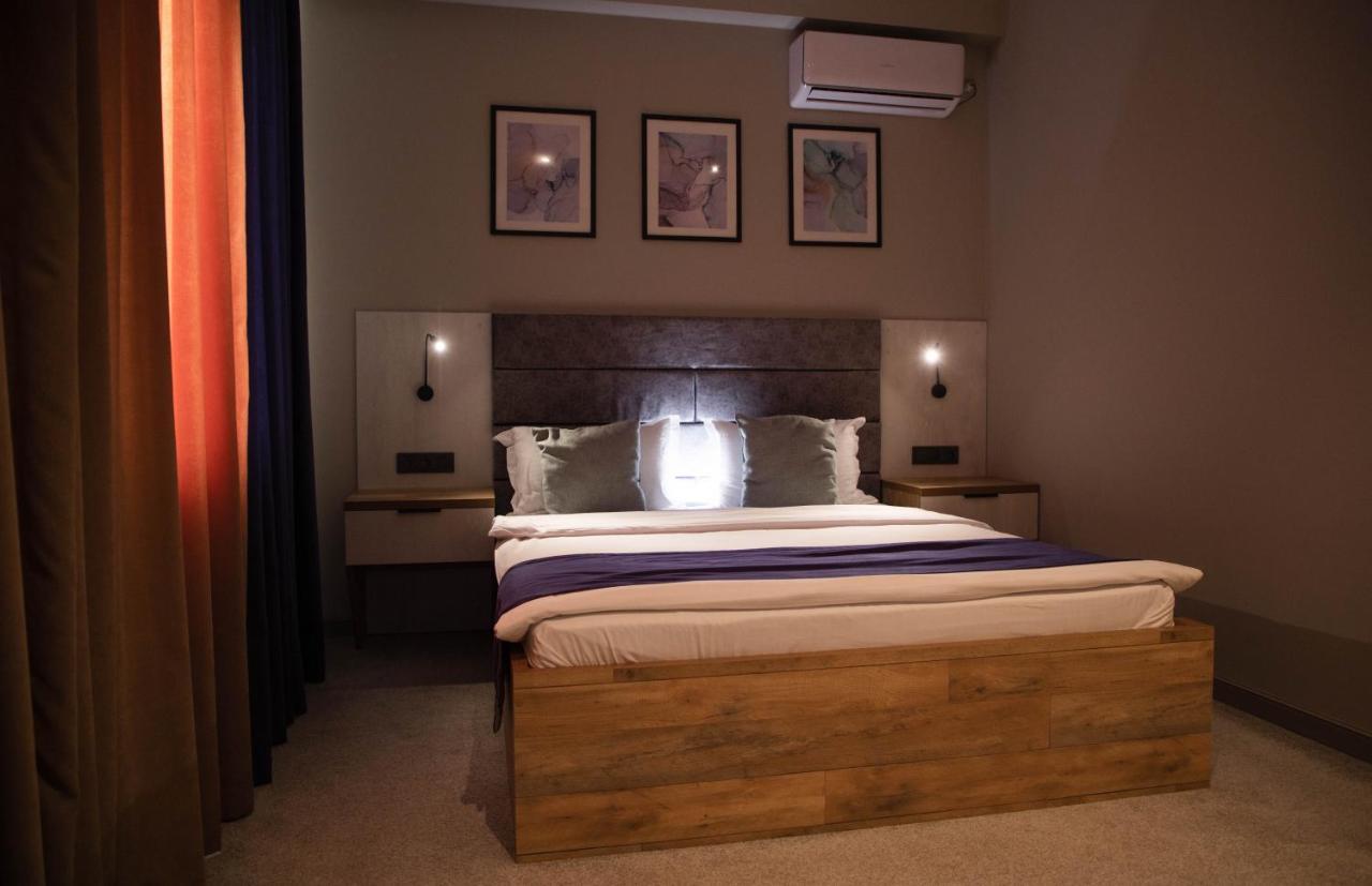 Zodiac Hotell Atyraū Exteriör bild