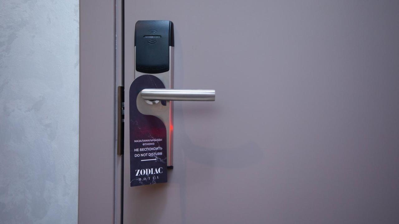 Zodiac Hotell Atyraū Exteriör bild