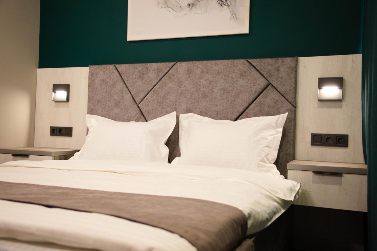 Zodiac Hotell Atyraū Exteriör bild